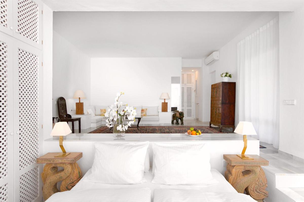 Hotel Village Cala Vadella  Bagian luar foto