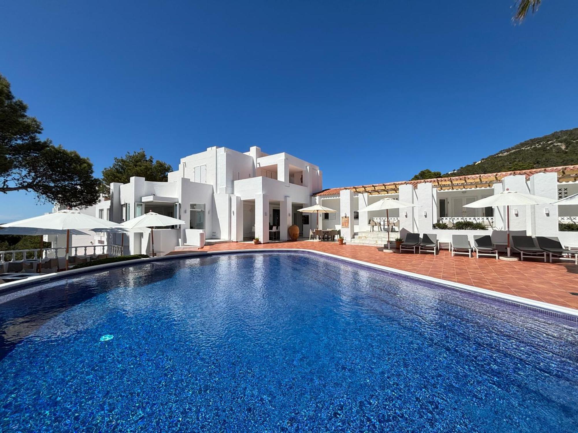 Hotel Village Cala Vadella  Bagian luar foto